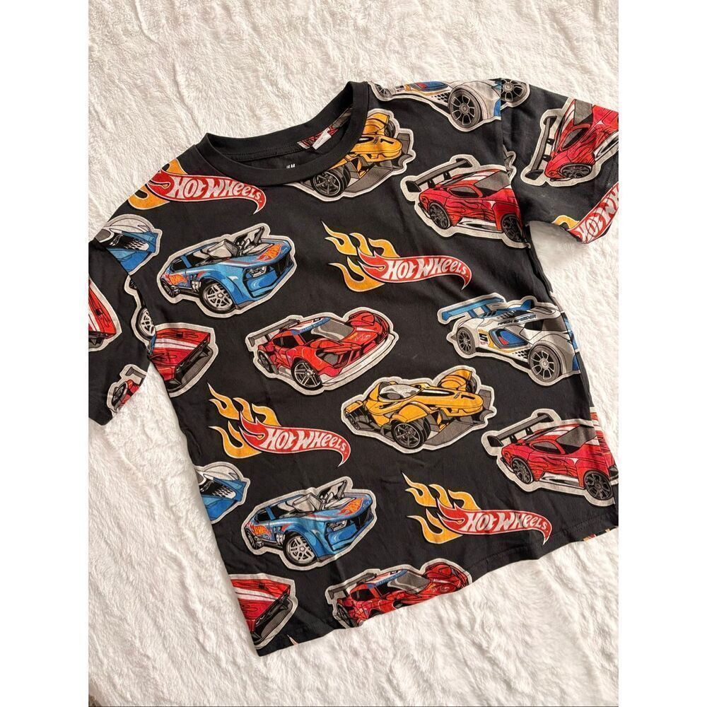 H&M Hot Wheels Allover Graphic Tee Boys Size 8/10 Black Race Car Shirt